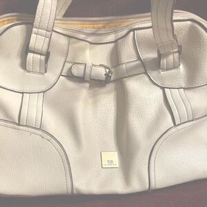 Harve Bernard Handbag size M